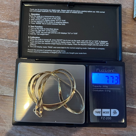 14kt Yellow Gold Herringbone Chain - Picture 4 of 7